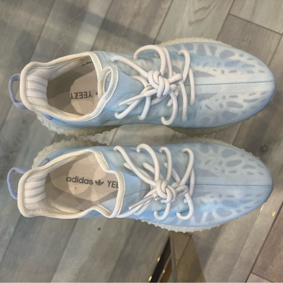 adidas Yeezy
YEEZY Boost 350 V2 "Mono Ice" sneakers - Picture 3 of 3
